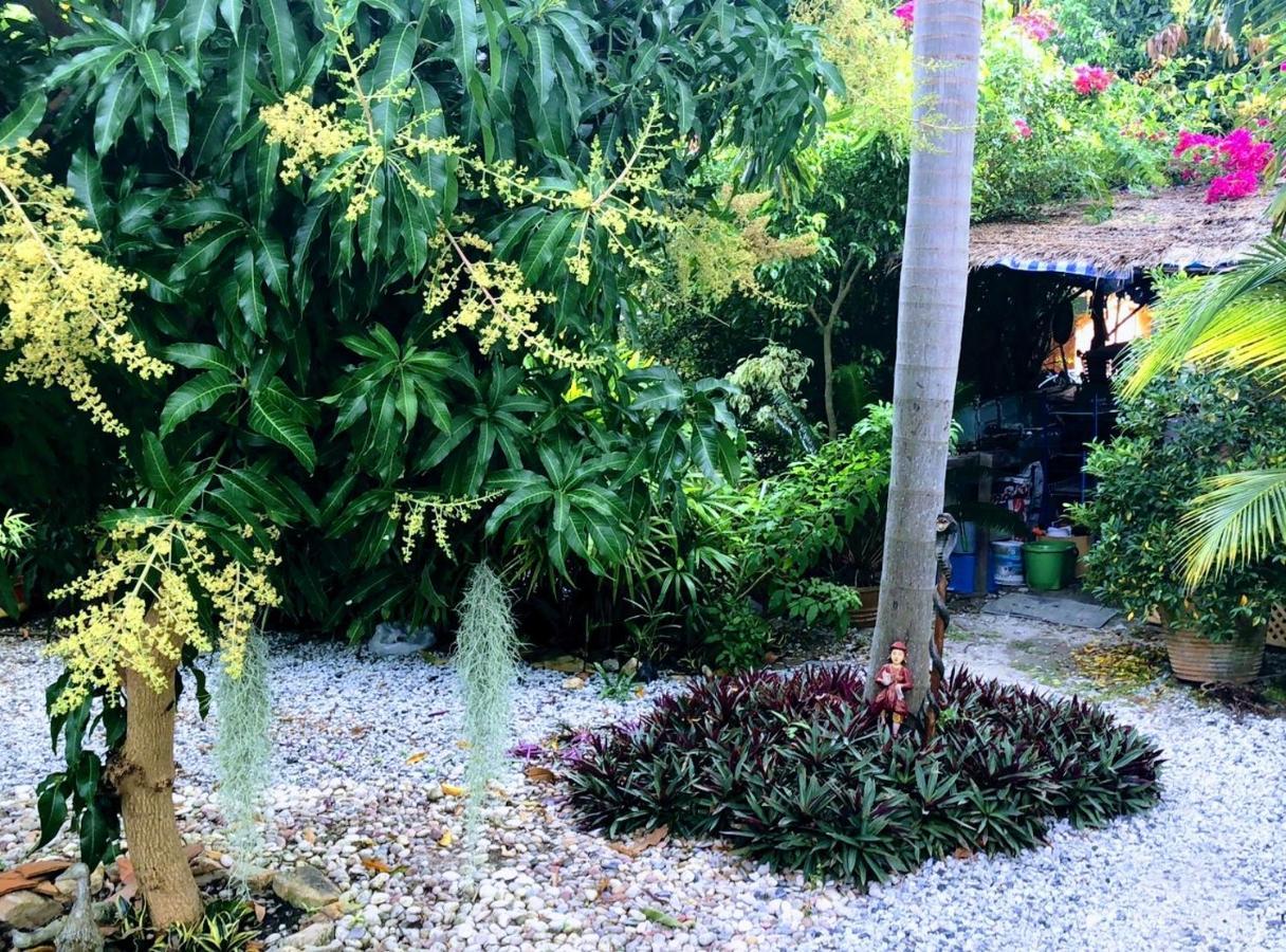 Daisy'S 2 Bedroom Family Home For Up To 5 Guests With Garden & Bbq Koh Samet Exterior foto